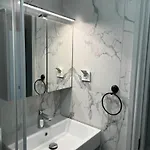 Apartment Adiramar *