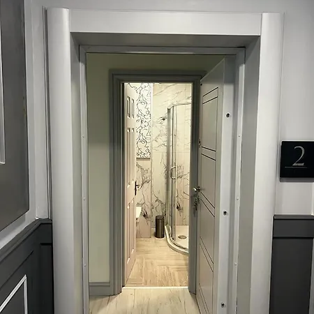 Apartment Adirama Elegant Walk To The *