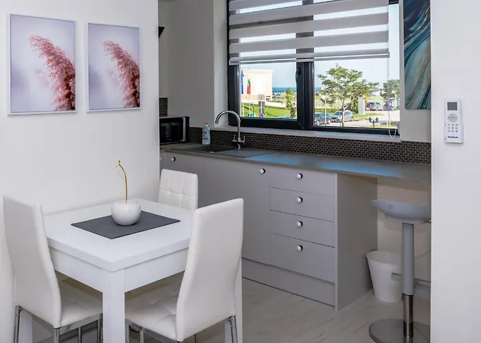 Adiramar Apartment *